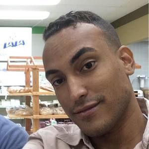 Meet your Posher, Luis